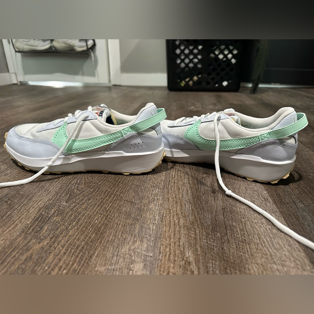 Nike Women's Athletic Shoes - White and Mint Green